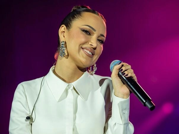 Aleksandra Prijović prekinula koncert jer je djevojci pozlilo